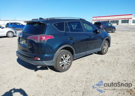 2018 Toyota Rav4 Le z USA, uszkodzony, nr VIN JTMZFREV9JJ167760